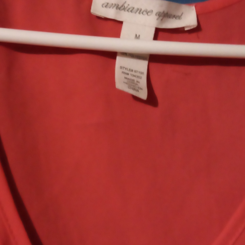 Tanktop - Picture 2 of 3